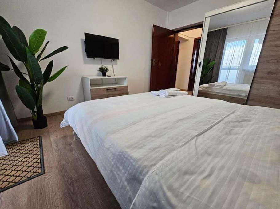 Ultra Central Luxury 3Br 2Bath Apt & Amazing Views Bukareszt Zewnętrze zdjęcie