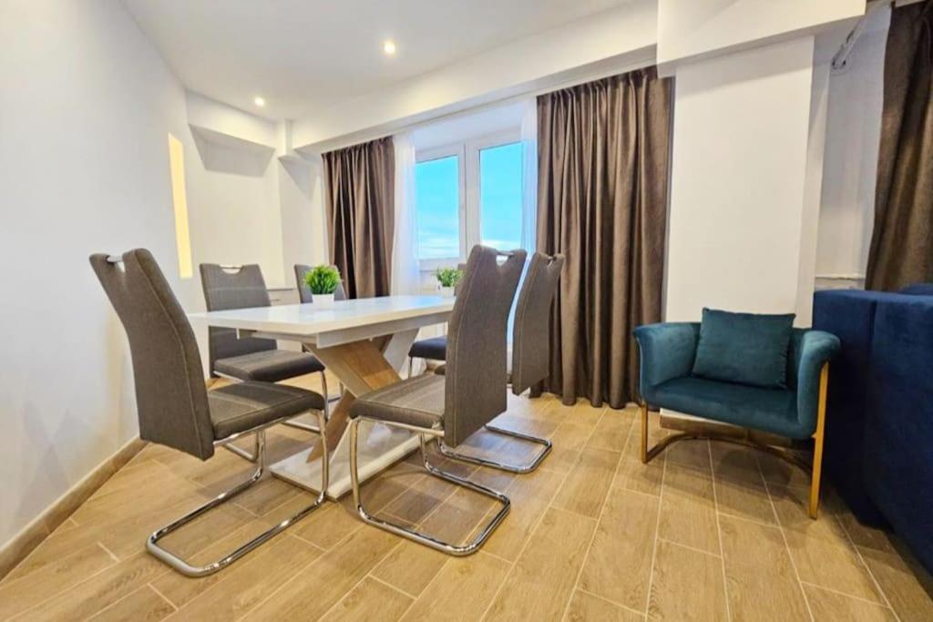 Ultra Central Luxury 3Br 2Bath Apt & Amazing Views Bukareszt Zewnętrze zdjęcie